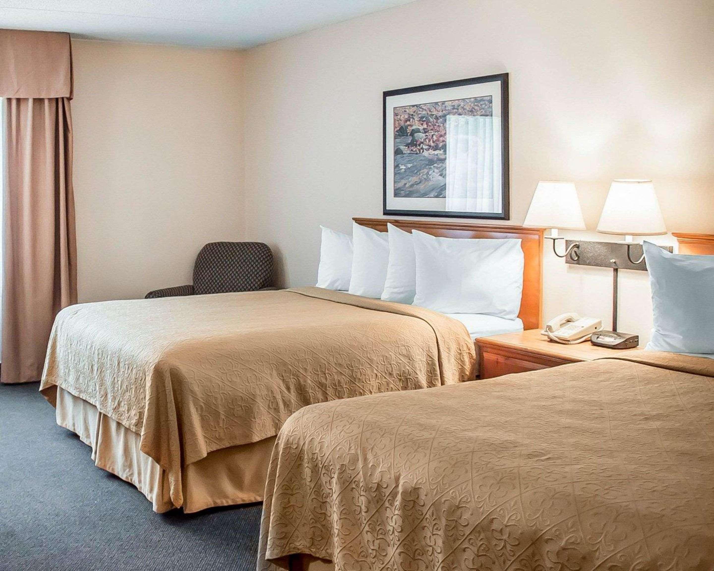 Quality Inn Rhinelander Bagian luar foto