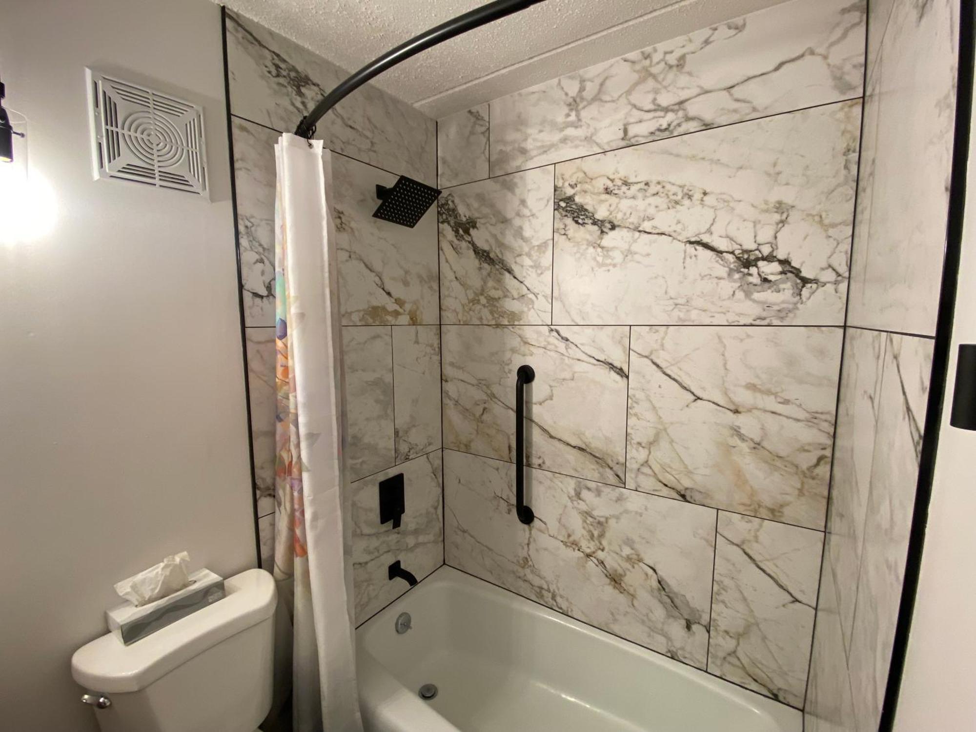 Quality Inn Rhinelander Bagian luar foto