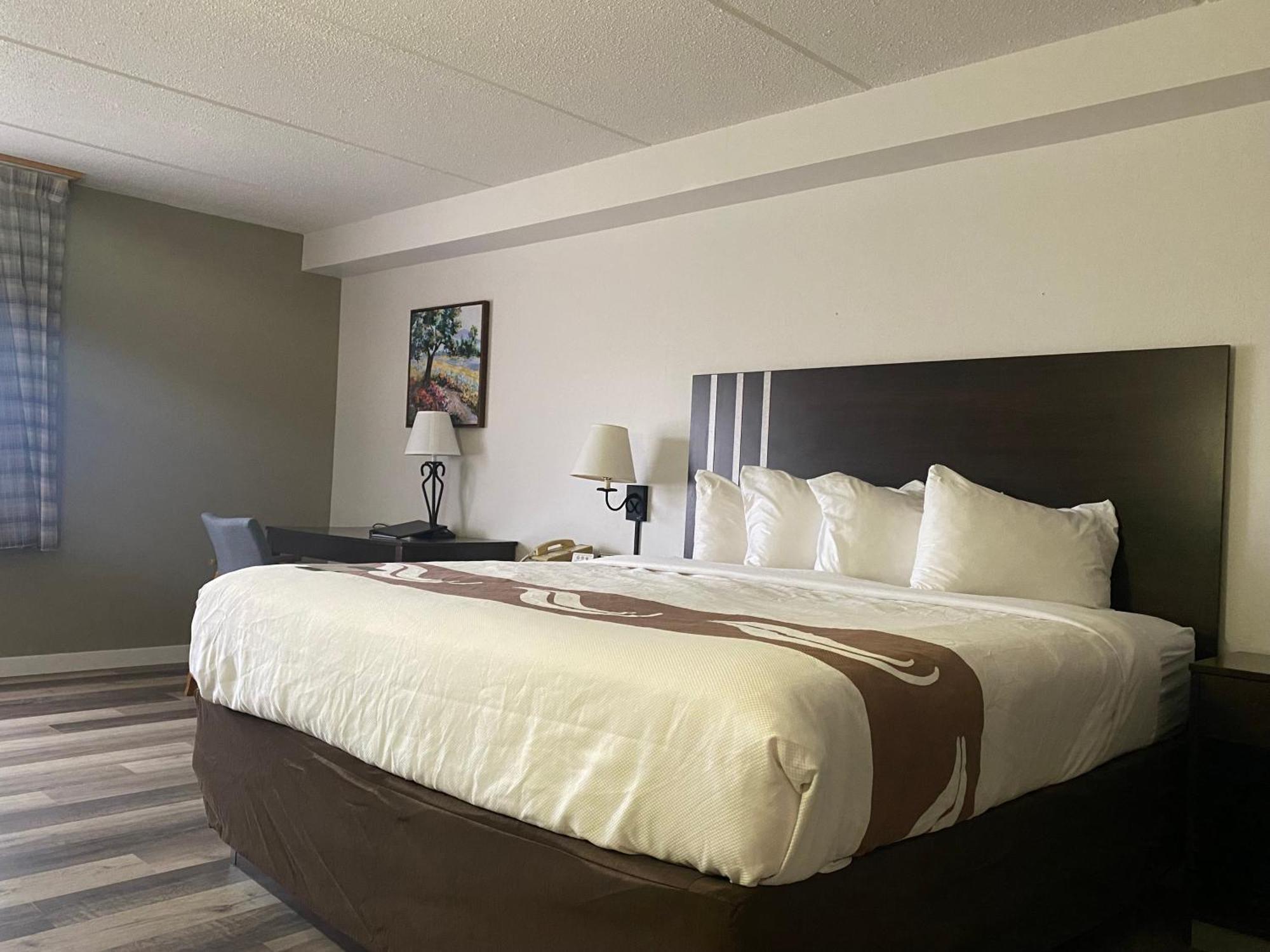 Quality Inn Rhinelander Bagian luar foto