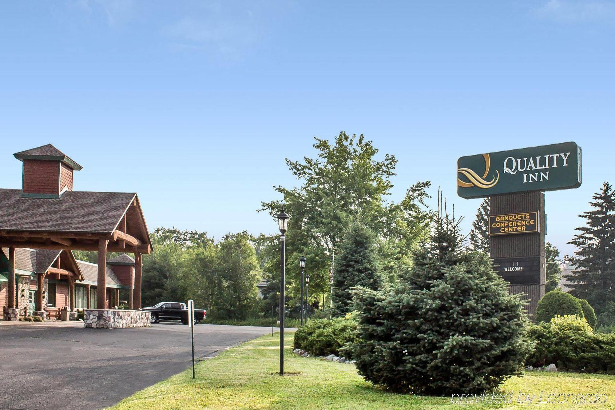 Quality Inn Rhinelander Bagian luar foto