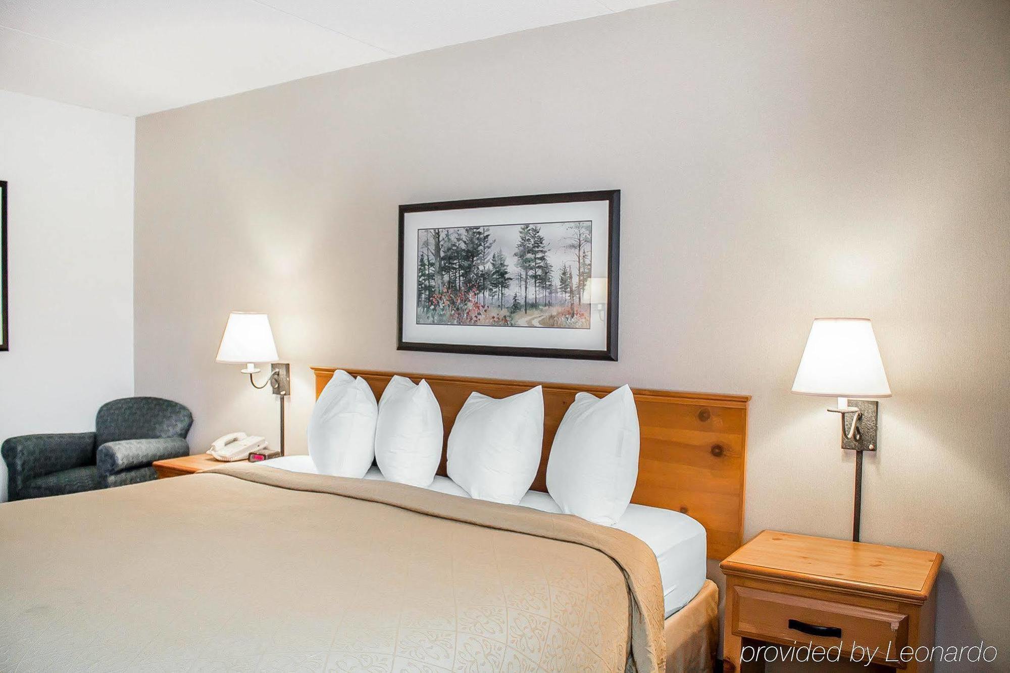Quality Inn Rhinelander Bagian luar foto